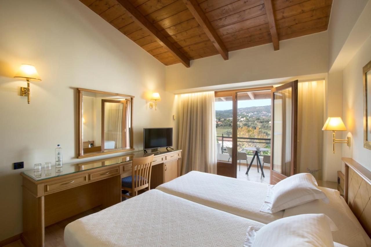 Negroponte Resort Eretria Bagian luar foto