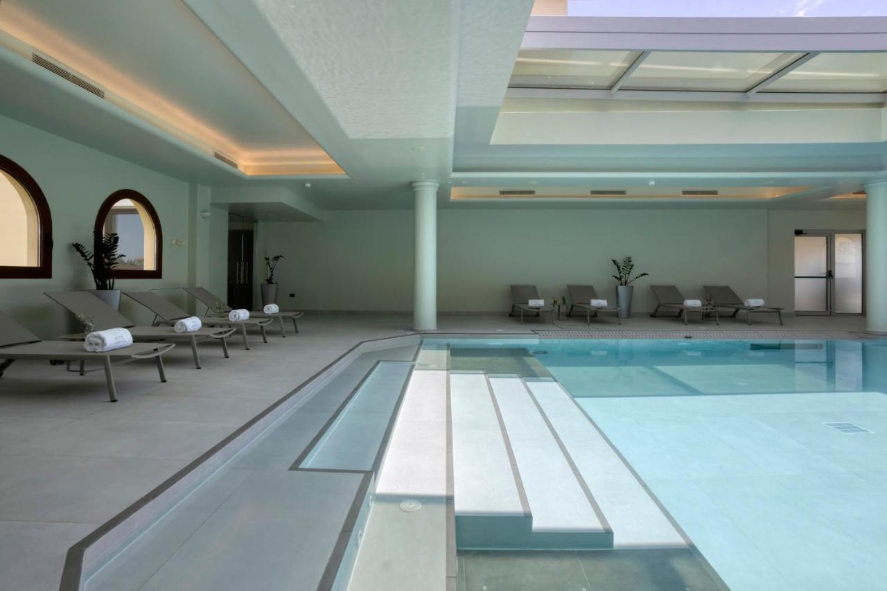 Negroponte Resort Eretria Bagian luar foto
