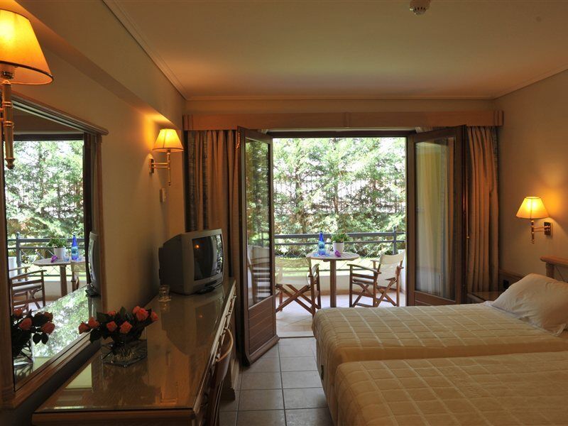 Negroponte Resort Eretria Bagian luar foto